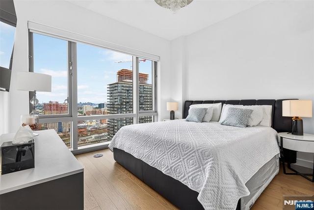 75 Park Lane 2801 - A, Jersey City, NJ 07310