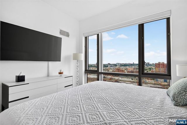 75 Park Lane 2801 - A, Jersey City, NJ 07310