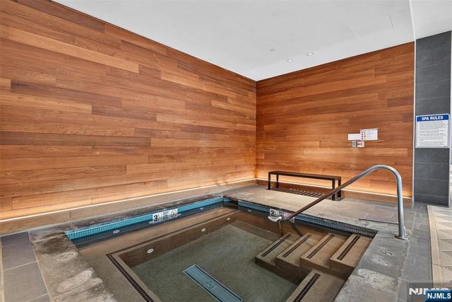 75 Park Lane 2801 - A, Jersey City, NJ 07310