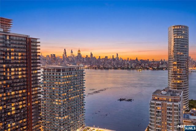 75 Park Lane 2801 - A, Jersey City, NJ 07310