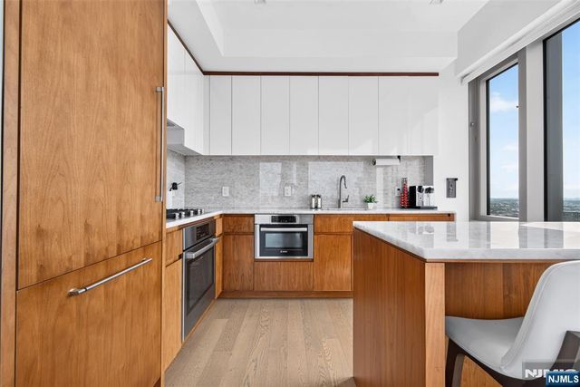 75 Park Lane 2801 - A, Jersey City, NJ 07310