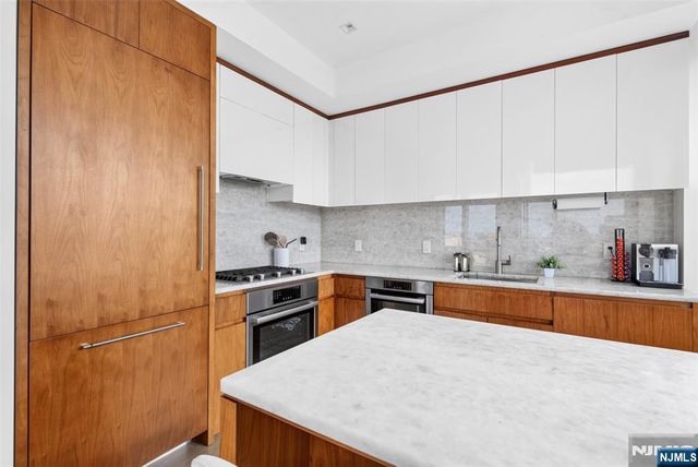 75 Park Lane 2801 - A, Jersey City, NJ 07310