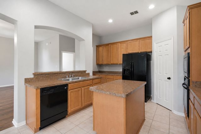2606 Dogwood Trail, Mansfield, TX 76063