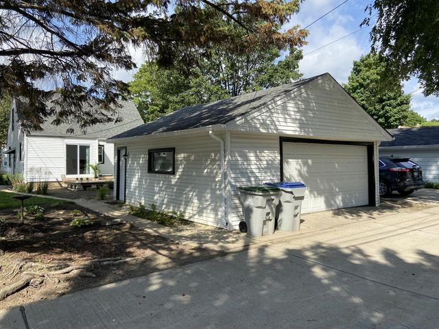3700 N 99th STREET, Milwaukee, WI 53222