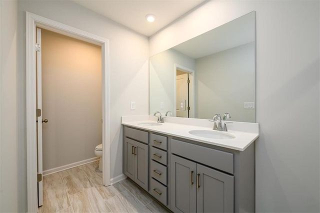 849 York Alley, Acworth, GA 30102