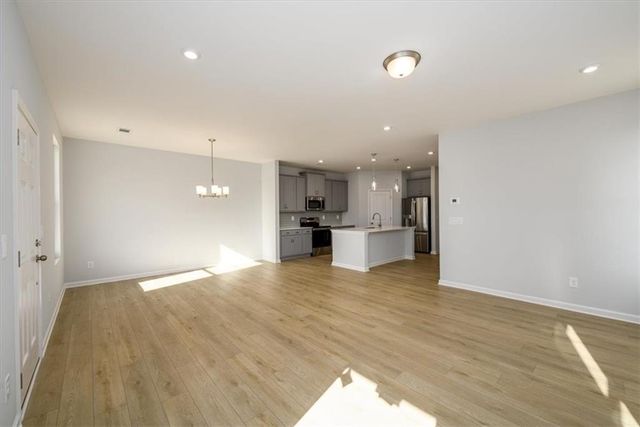 849 York Alley, Acworth, GA 30102