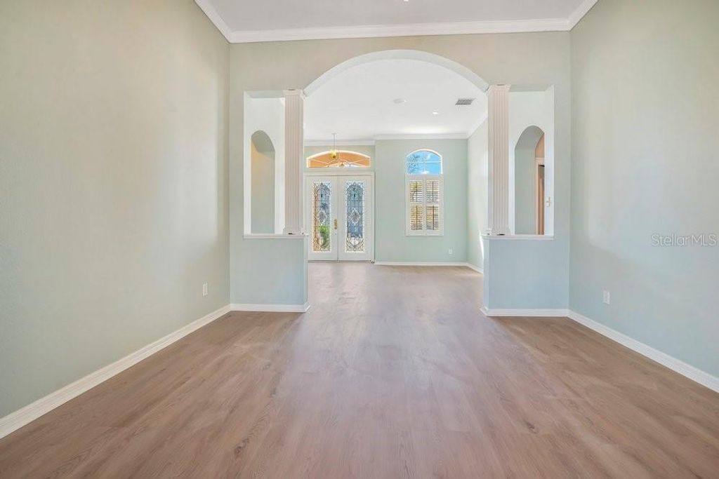 Image 4 of property listing at 16515 NIKKI LANE, Odessa, FL 33556