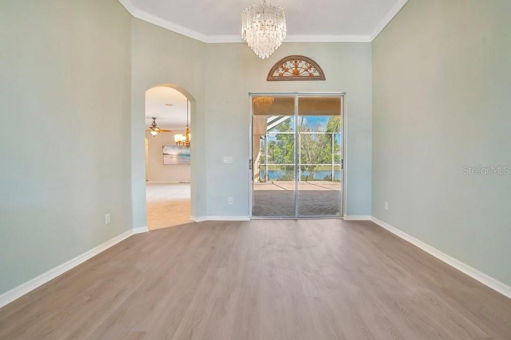 Image 5 of property listing at 16515 NIKKI LANE, Odessa, FL 33556