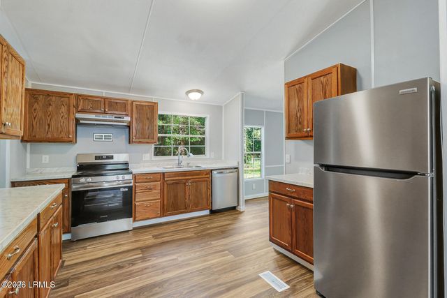 120 Sonya Faye Lane, Beaufort, SC 29906