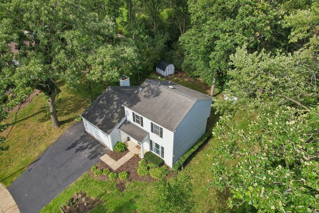 1201 Yosemite Parkway, Algonquin, IL 60102