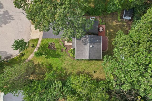 1201 Yosemite Parkway, Algonquin, IL 60102