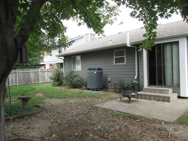 10905 W Stafford St, Wichita, KS 67209