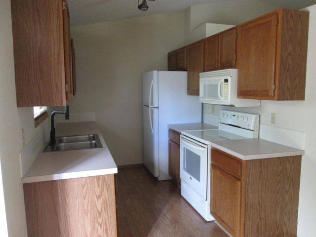 10905 W Stafford St, Wichita, KS 67209