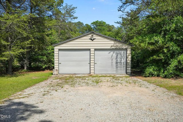 68 Sparky Lane, Broadway, NC 27505