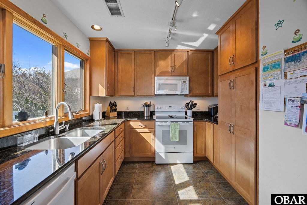 Image 12 of property listing at 131 N Snow Geese Drive Lot 24, Duck, NC 27949