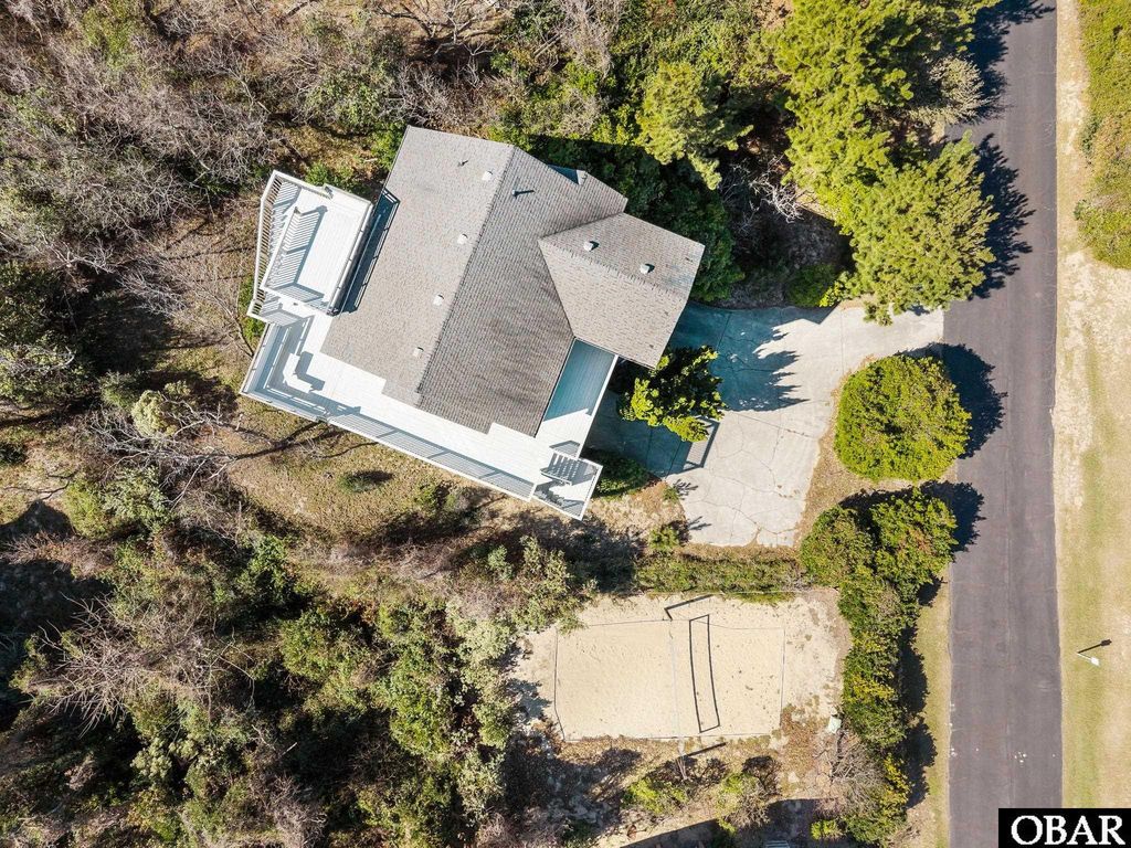 Image 34 of property listing at 131 N Snow Geese Drive Lot 24, Duck, NC 27949