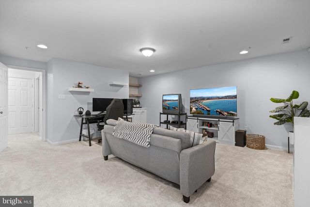 10946 W POINT PL, White Plains, MD 20695