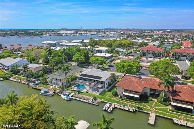 1376 Chesapeake AVE 2, Naples, FL 34102