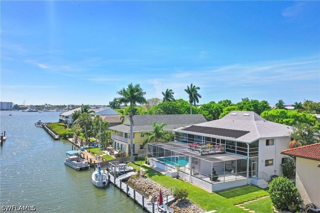 1376 Chesapeake AVE 2, Naples, FL 34102