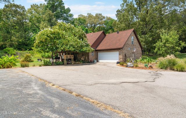 6193 Nesbit Road, Lake Cormorant, MS 38641