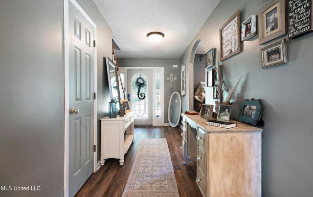 6193 Nesbit Road, Lake Cormorant, MS 38641