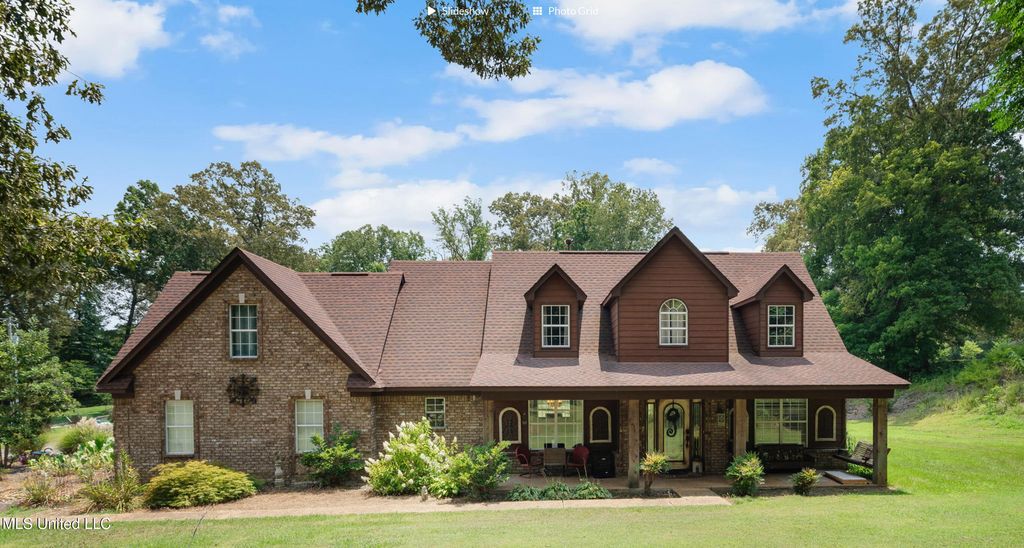 6193 Nesbit Road, Lake Cormorant, MS 38641