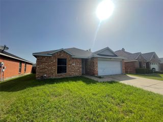 112 Kennedy Drive, Terrell, TX 75160