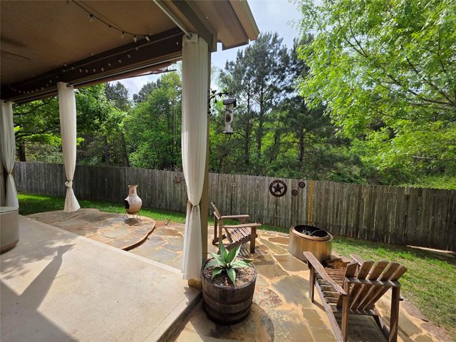300 Pine Mist Lane, Conroe, TX 77304