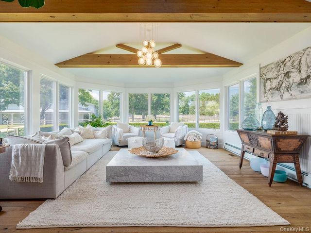 1810 Main Road, Jamesport, NY 11947