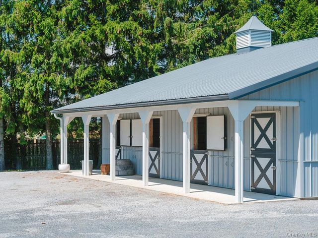 1810 Main Road, Jamesport, NY 11947