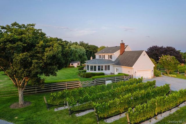 1810 Main Road, Jamesport, NY 11947