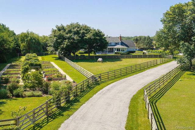 1810 Main Road, Jamesport, NY 11947