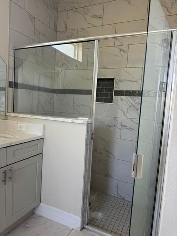 948 Wheatley Street SE, Palm Bay, FL 32909