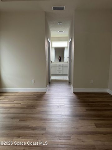 948 Wheatley Street SE, Palm Bay, FL 32909