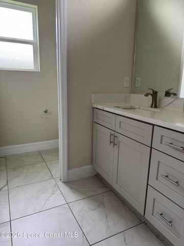 948 Wheatley Street SE, Palm Bay, FL 32909