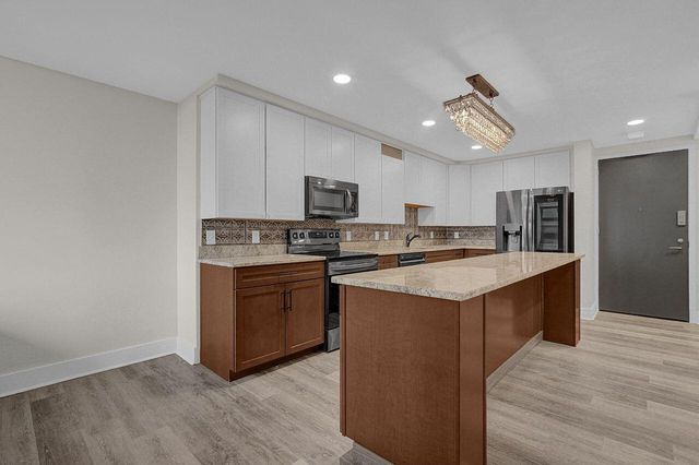 1000 Urlin Avenue, 1822 1822, Columbus, OH 43212