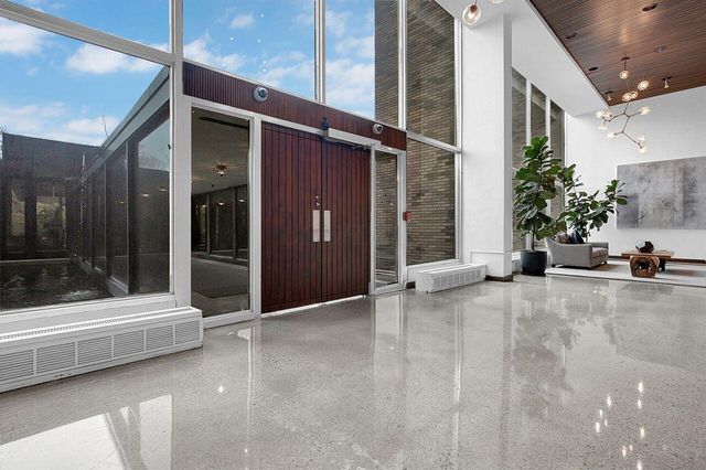 1000 Urlin Avenue, 1822 1822, Columbus, OH 43212