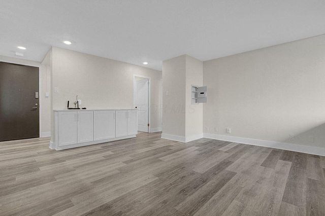 1000 Urlin Avenue, 1822 1822, Columbus, OH 43212