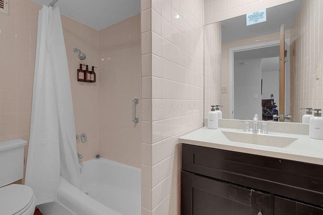 1000 Urlin Avenue, 1822 1822, Columbus, OH 43212