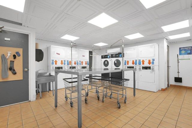 1000 Urlin Avenue, 1822 1822, Columbus, OH 43212