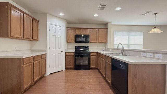 436 Emerald Creek Drive, Fort Worth, TX 76131