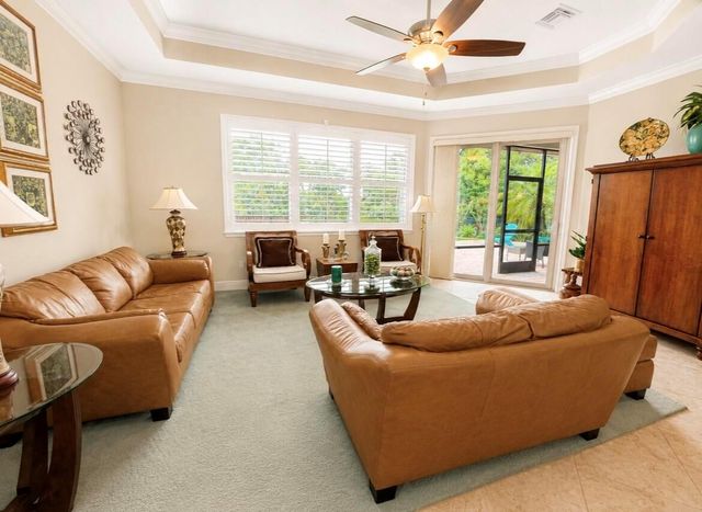 367 SW Vista Lake Drive, Port St. Lucie, FL 34953