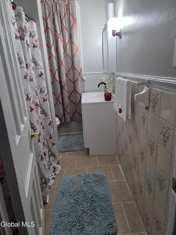 458 Hulett Street, Schenectady, NY 12307