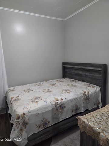 458 Hulett Street, Schenectady, NY 12307