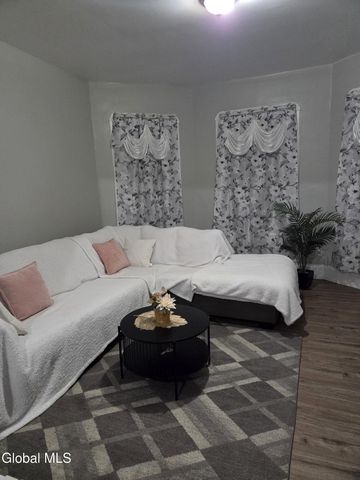 458 Hulett Street, Schenectady, NY 12307