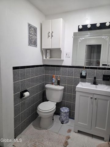 458 Hulett Street, Schenectady, NY 12307