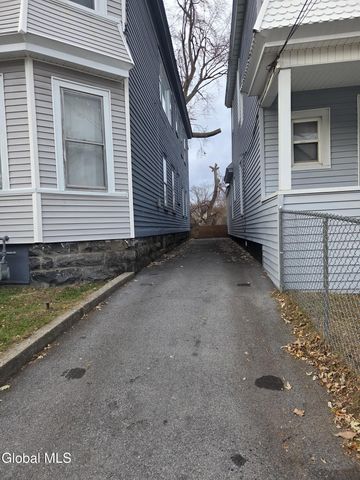 458 Hulett Street, Schenectady, NY 12307