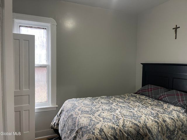 458 Hulett Street, Schenectady, NY 12307