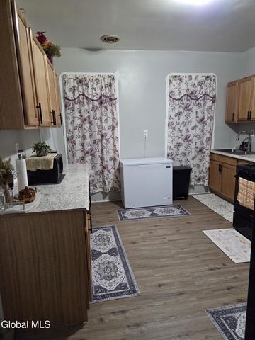 458 Hulett Street, Schenectady, NY 12307