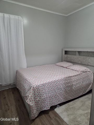 458 Hulett Street, Schenectady, NY 12307